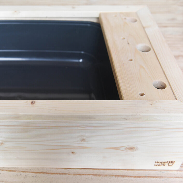 Hopplwerk Toilette mit Möhrchenbar