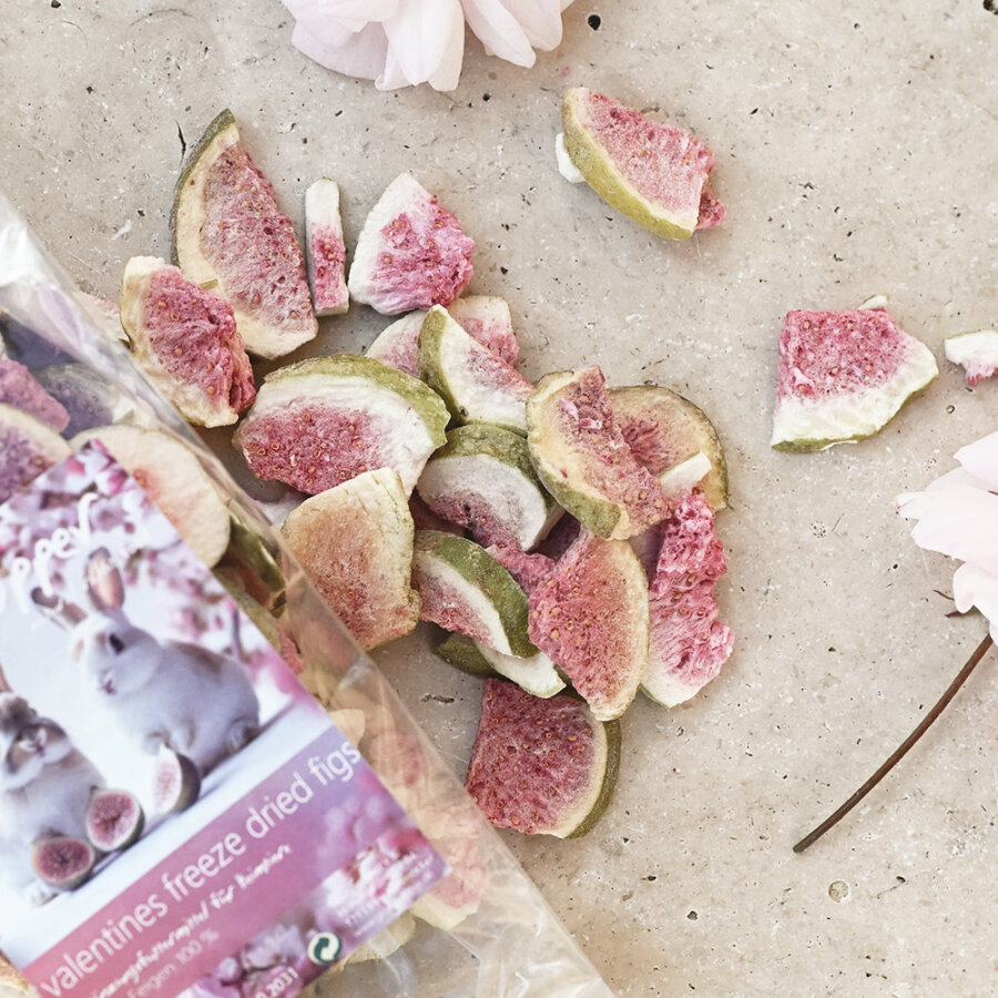 valentines freeze dried figs